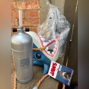 NEW Jaws 50th Anniversary Limited Edition Shark Popcorn Bucket And US Sipper